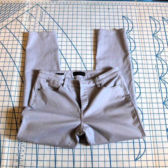 Talbots Flawless Five Pocket Gray Denim Slim Ankle Size 8 - Picture 1 of 6